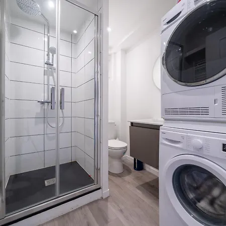 Apartment Maison 4 Ch, Ideal Deplacement Pro, Parking, Renove *